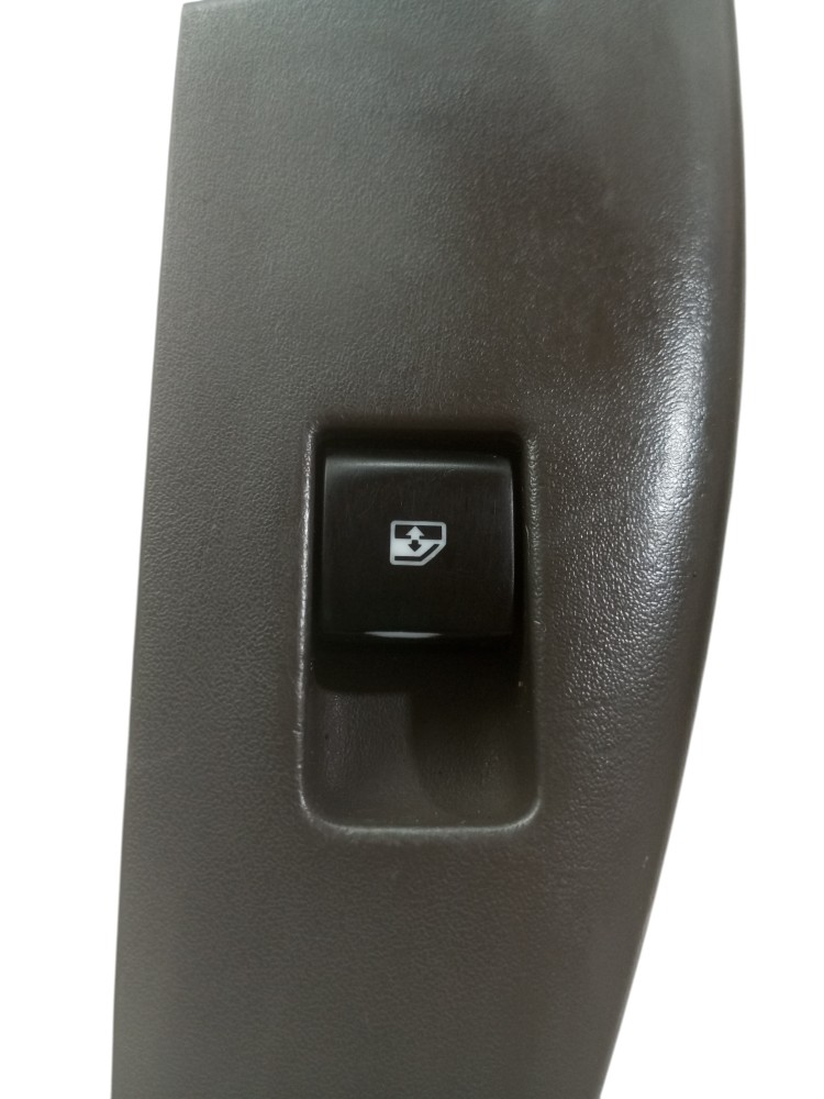 Botao Moldura Vidro Spin 1.8 2014 2015 Traseiro Direito Gm 5