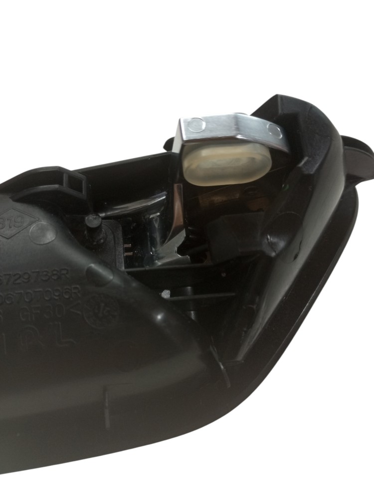 Macaneta oroch 2023 2024 2025 interna direita Renault usado 5