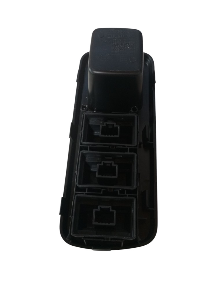 Moldura Botao Trava Vidro Duster 2016 2017 2018 2019 2020 7