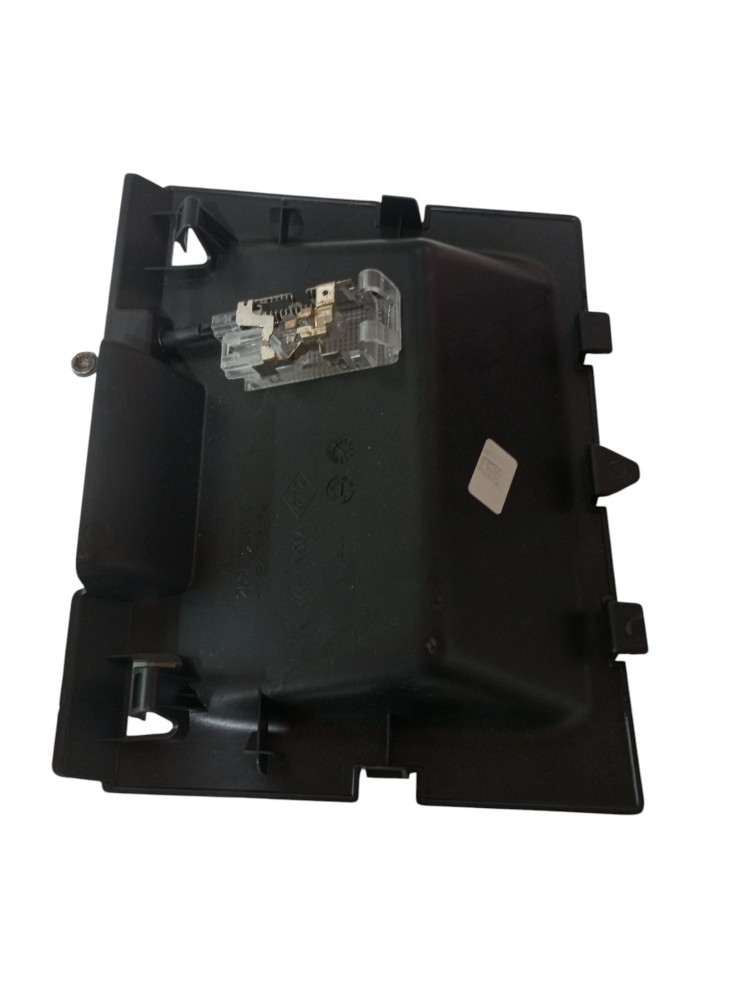 Luz Porta Luvas Oroch 2024 2025 Moldura Inferior 5