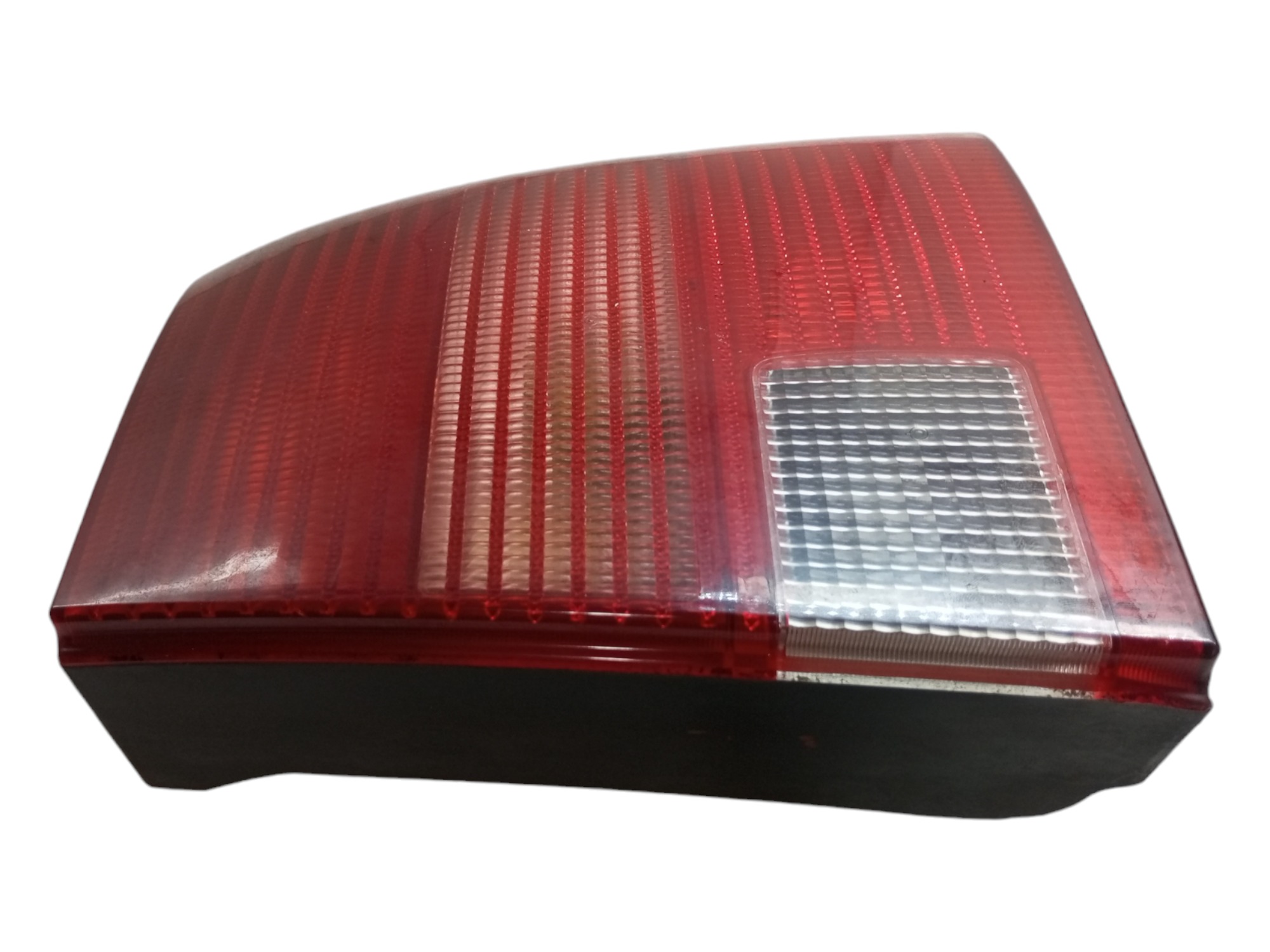 Lanterna Passat 97 98 99 2000 2001 Lado Direito Volkswagen  Direito/passageiro Vermelha 4