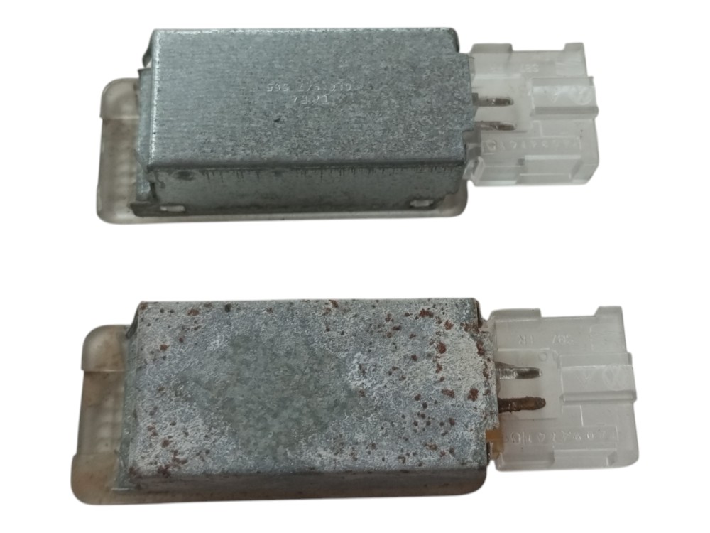 Par Luz Cortesia Porta Luva Volkswagen Touareg 2008 2010 3