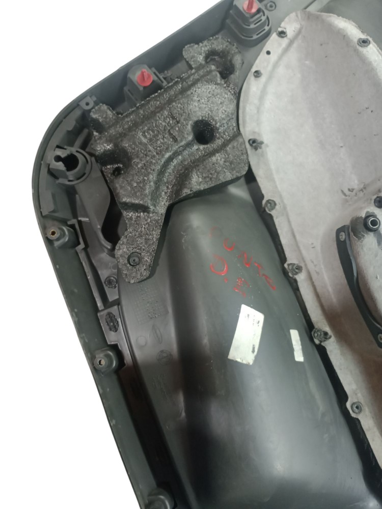 Forro porta Fiat Punto 2008 2010 dianteiro esquerdo usado 2