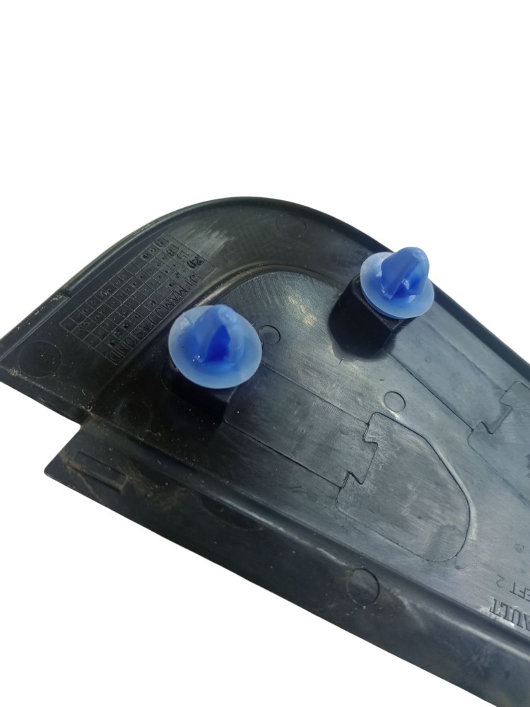 Moldura externa porta Oroch 1.3 2023 2025 traseira esquerda 4
