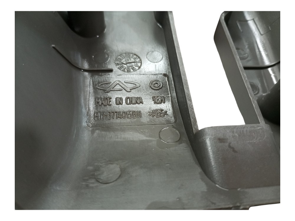 Moldura Inferior Coluna Direcao Chery Cielo 2010 2014 Usado 3