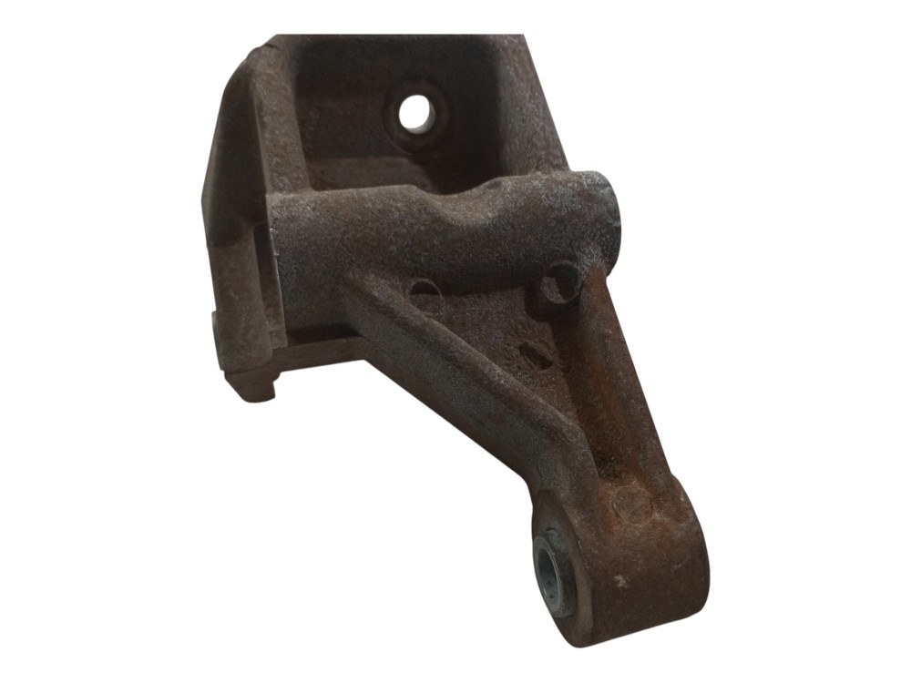 Suporte Alternador Bomba Agua Fiat Linea 2009 2012 2016 6