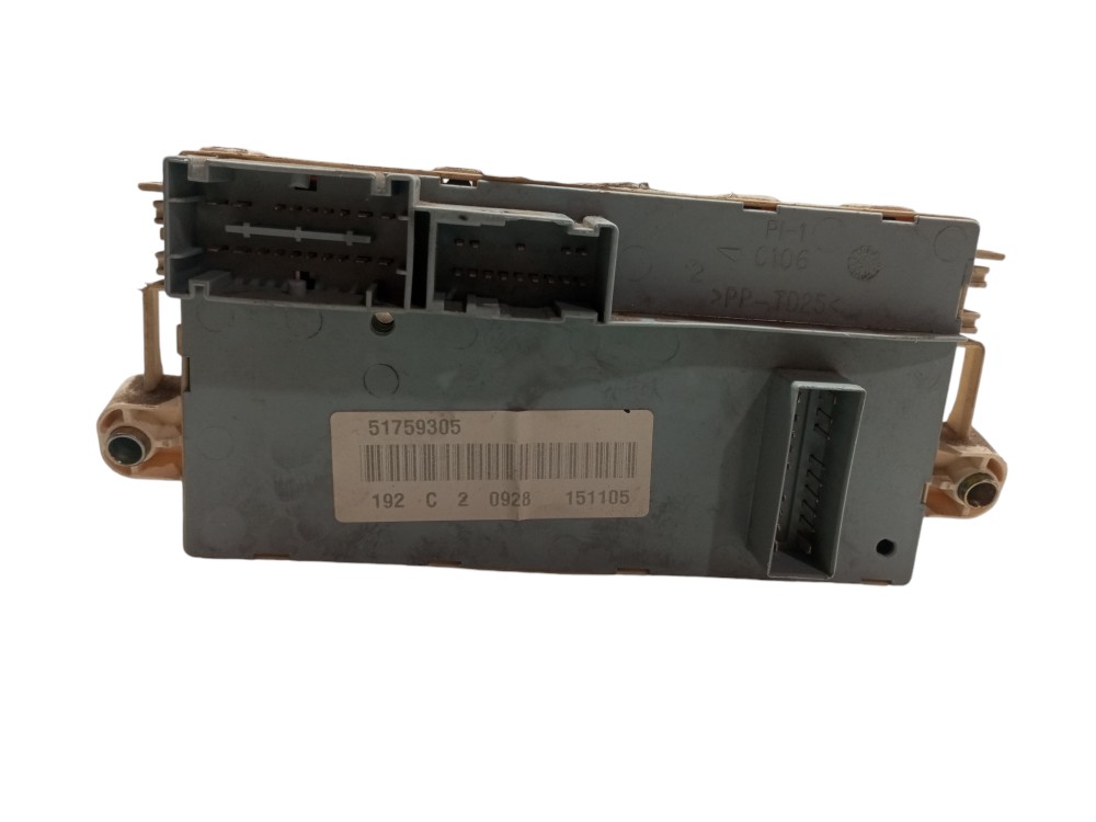 Caixa Fusiveis Fiat Stilo 2003 2004 2005 2006 2008 1.8 7