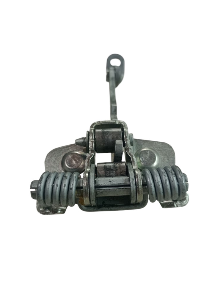 Limitador porta Oroch 1.3 2023  2024  2025 direito usado 4