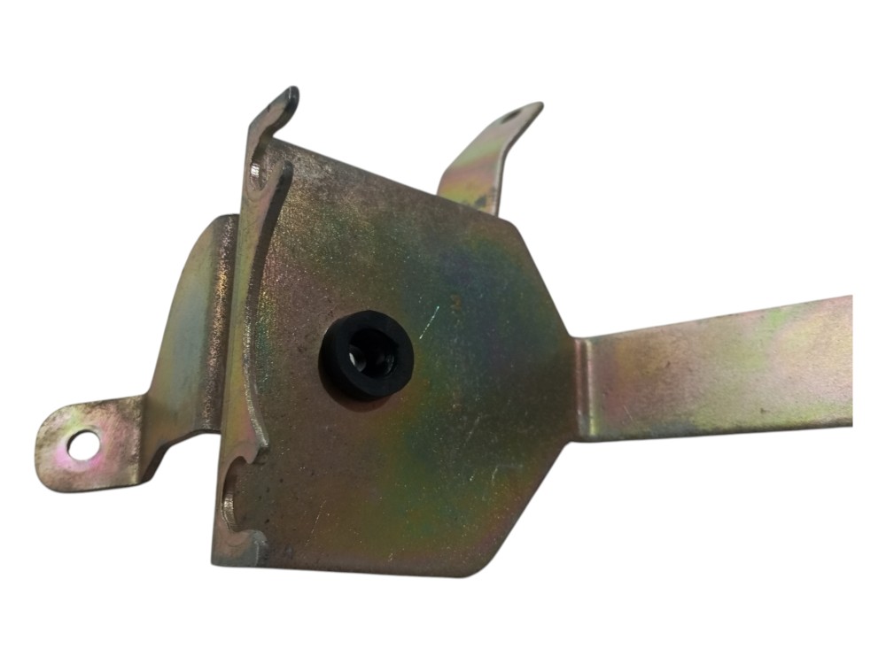 Suporte bomba modulo freio abs Chery cielo 2010 2014 usado 3