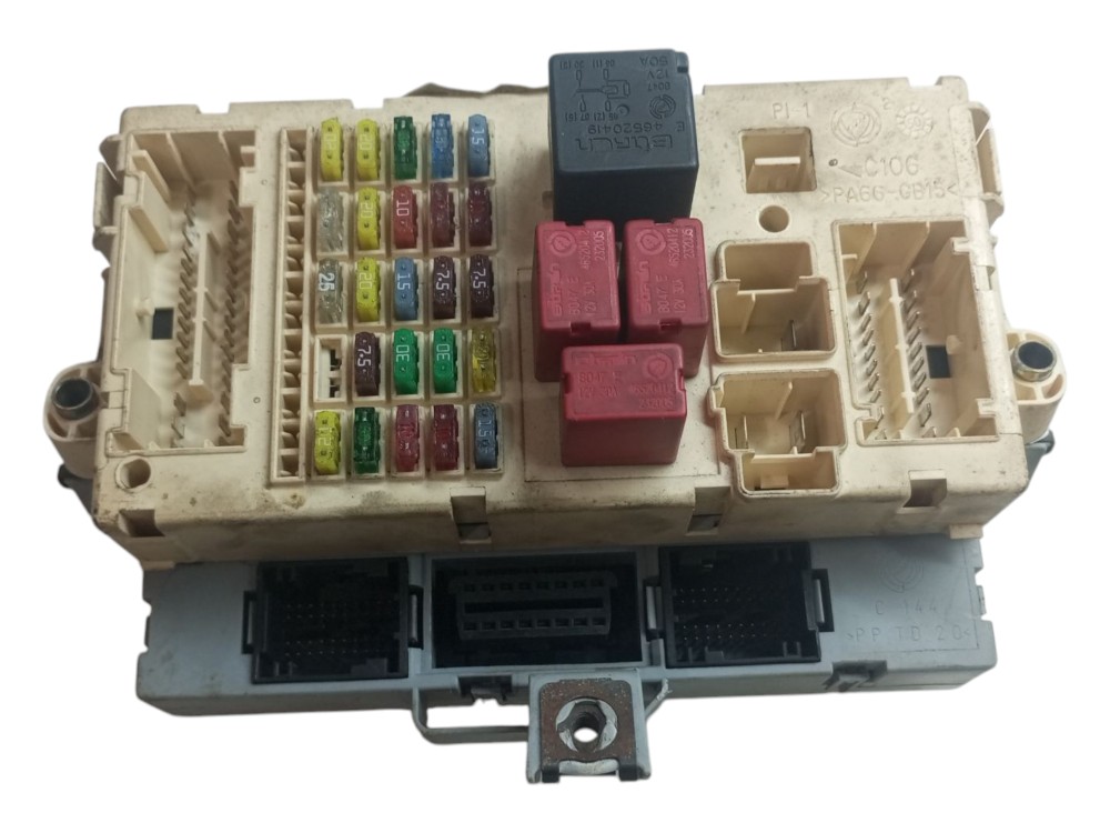 Caixa Fusivel Interna Fiat Stilo 1.8 2003 2006 2008 2011 8