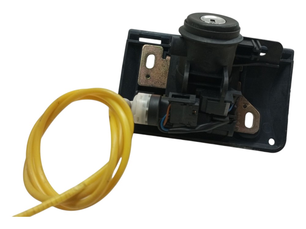 Fechadura Porta Malas Mercedes Benz C280 E320 97 99 Usado Preto 2