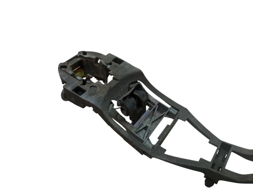 Suporte Macaneta Externa Passat 97 98 99 Dianteira Direita Prata Dianteira 5