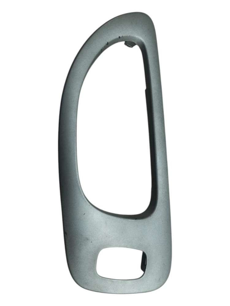 Moldura Macaneta Interna Peugeot 307 2002 2012 Traseira  – Prata – Dianteira/traseira