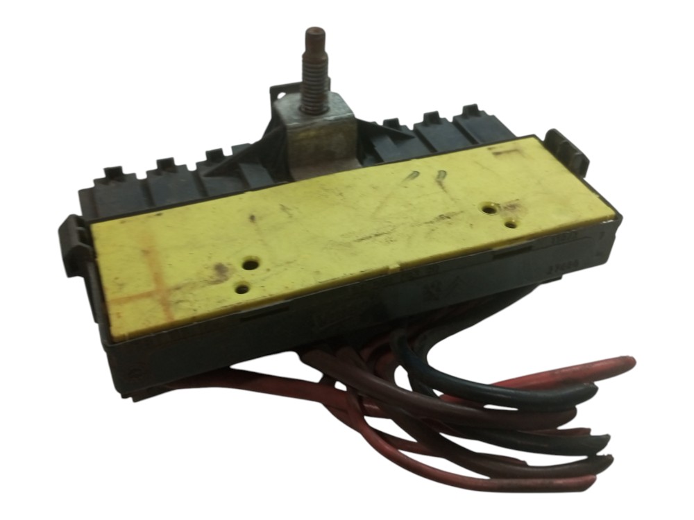 Caixa Fusiveis Rele Auxiliar Peugeot 206 99 2000 2005 2010 4
