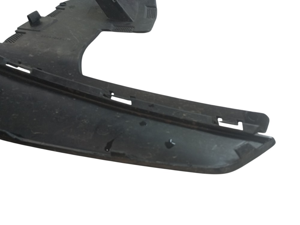 Grade Moldura Farol Tracker Gm 2020 2021 2022 Esquerdo Usado – Preto – Esquerdo 3