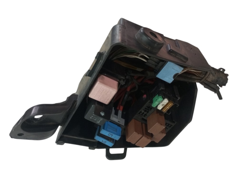 Caixa Fusiveis C Rele Renault Megane 96 99 2000 2002 2005 4