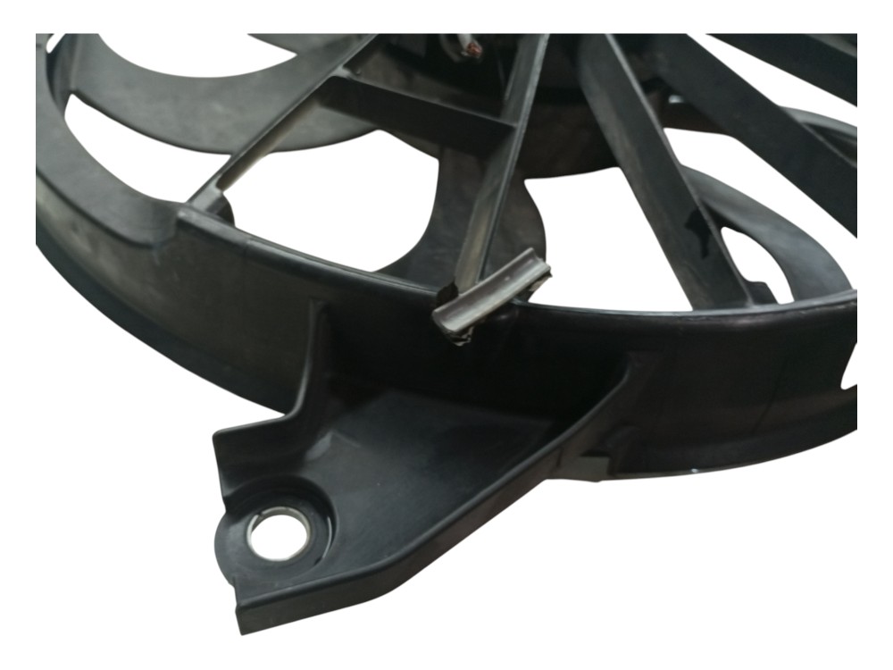 Ventoinha Radiador Defletor Fiat Freemont 2011 2014 2016 6