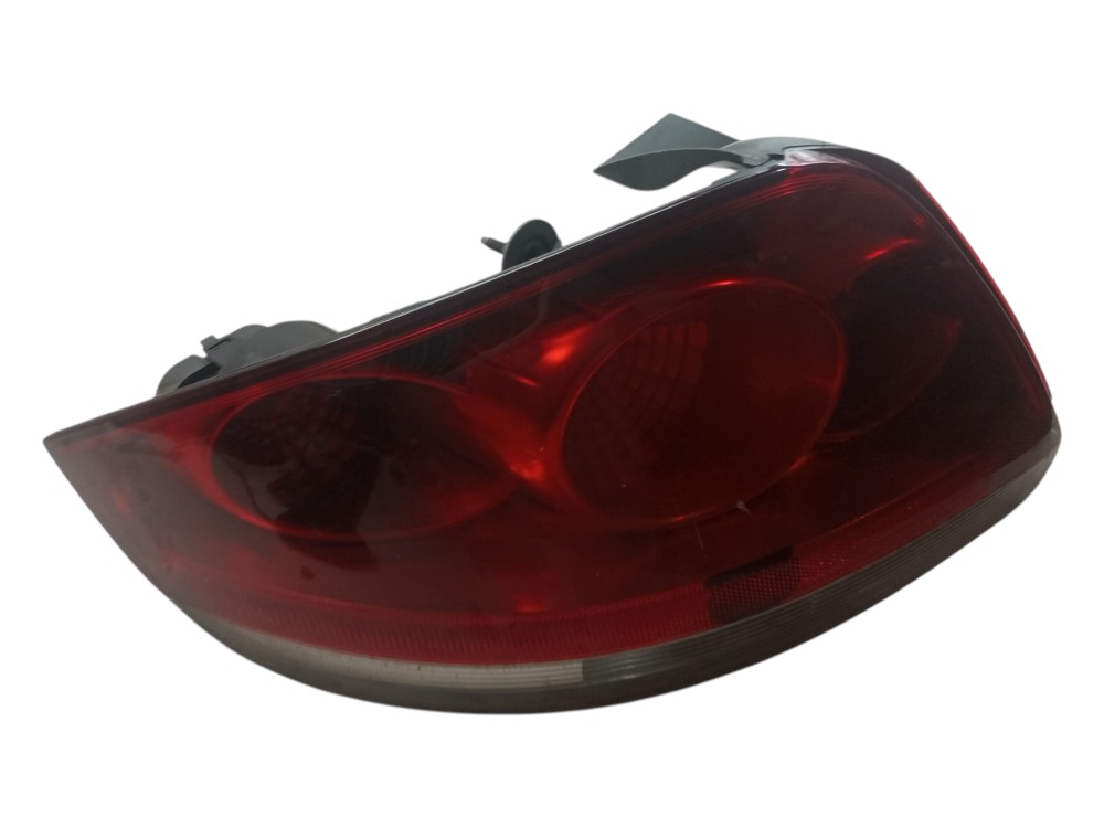 Lanterna Fiat Linea 2009 2010 2014 2016 Traseira Esquerda  Esquerdo/motorista 2