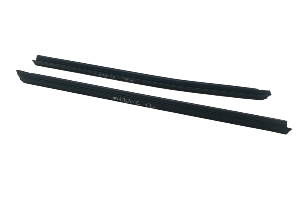 Pestana Guia Vidro Borracha Renault Megane 99 2001 2005 Par 4