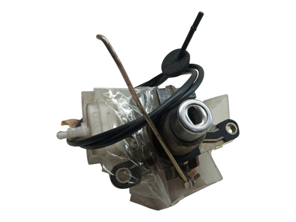 Fechadura Vacuo Porta Malas Audi A4 95 99 Usado 1