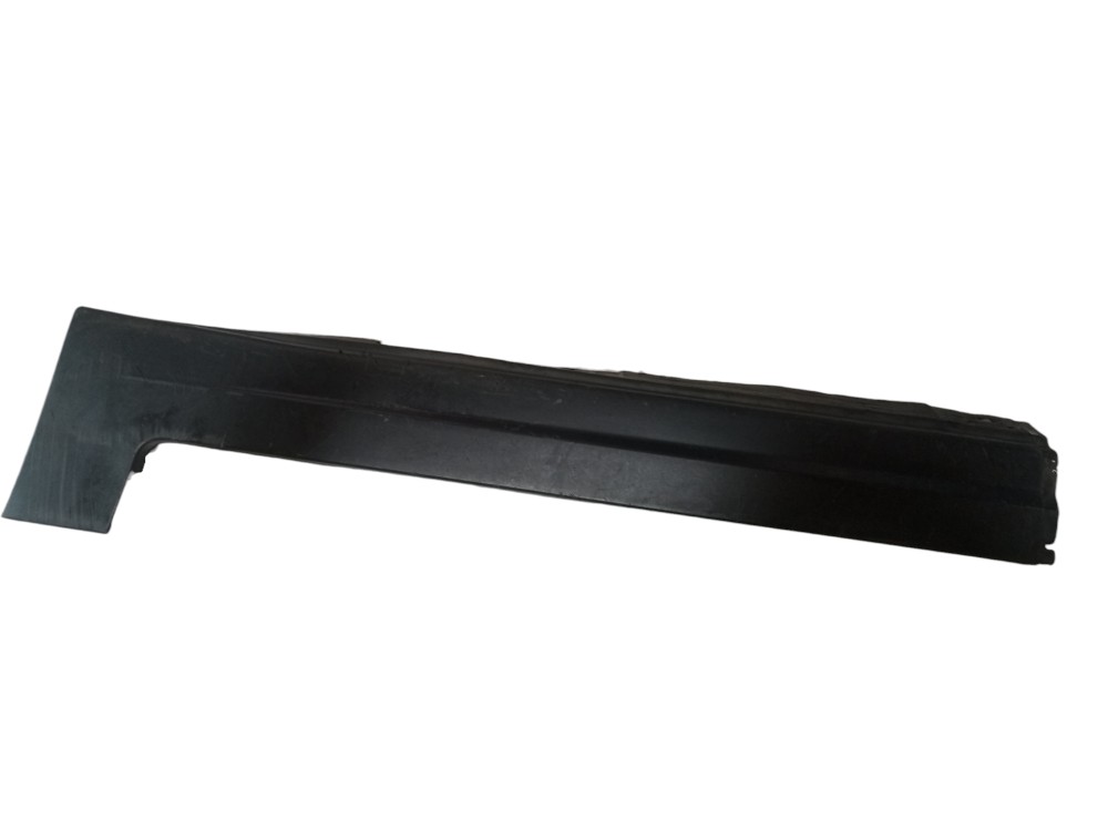 Spolier Lateral Traseira Esquerda C4 Pallas Citroen Usado Preto 2