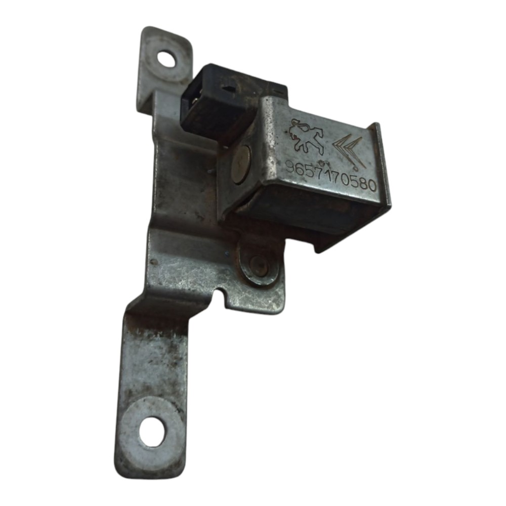 Valvula Solenoide Partida Fria Peugeot 206 2004 2010 2012 2
