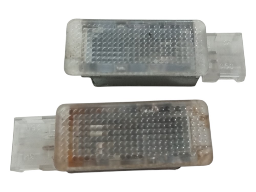 Par Luz Cortesia Porta Luva Volkswagen Touareg 2008 2010 4