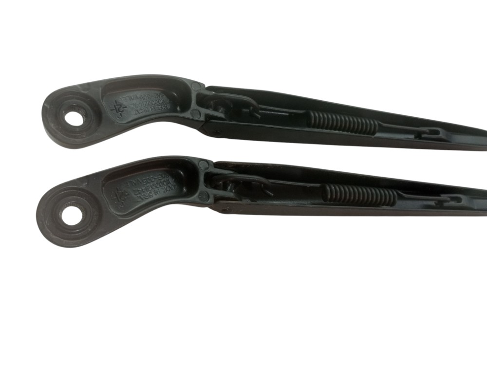 Aste limpador parabrisa Renault oroch 1.3 2024 2025 usado. 2
