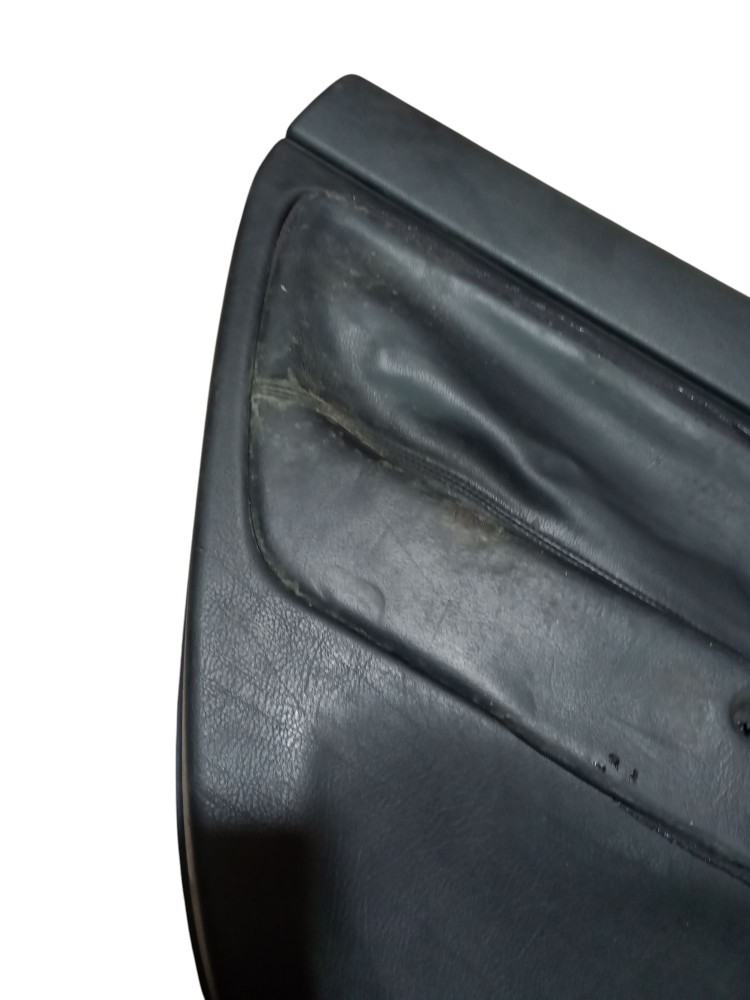 Forro porta Passat 99 2001 2003 traseira esquerda usado 2