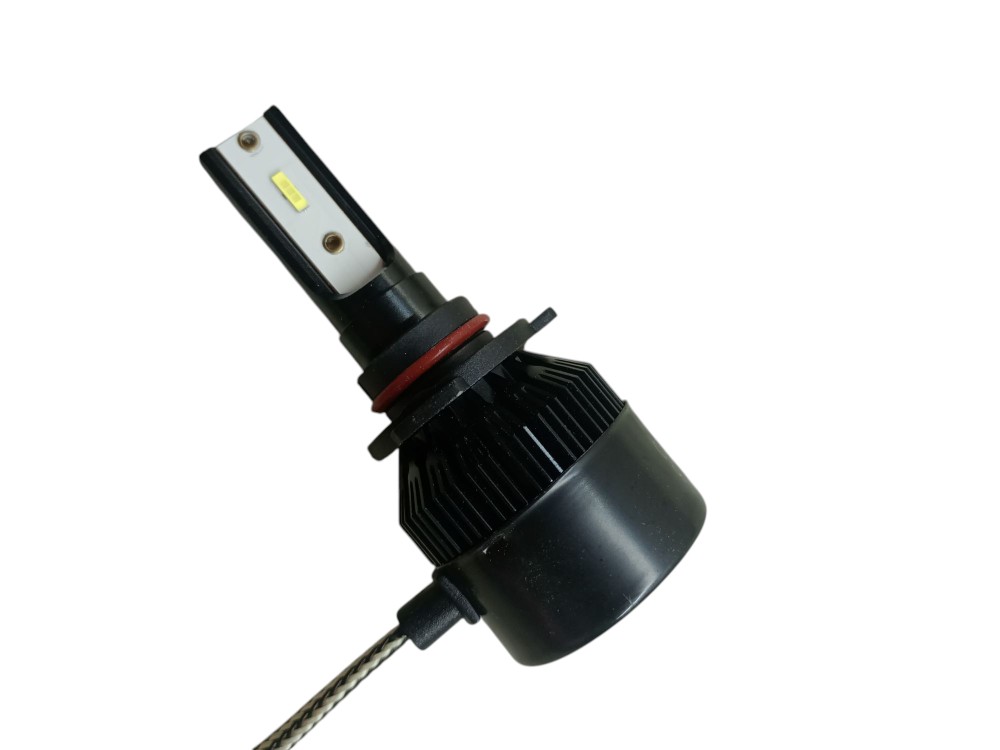 Kit 2 Lampadas Ultra Led Super Corolla 2002 2005 2008 8000k Plug Preto Branca Azulado 5