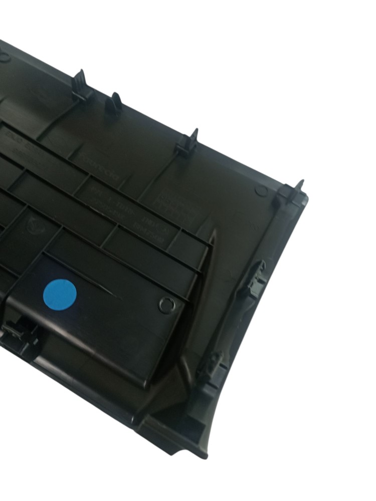 Tampa porta objetos console central oroch 2024 2025 usado 4