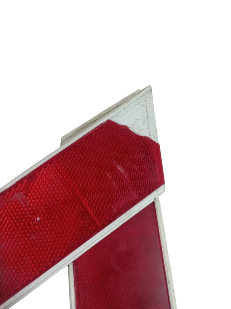 Triangulo Sinalizacao Universal Com Detalhe 2