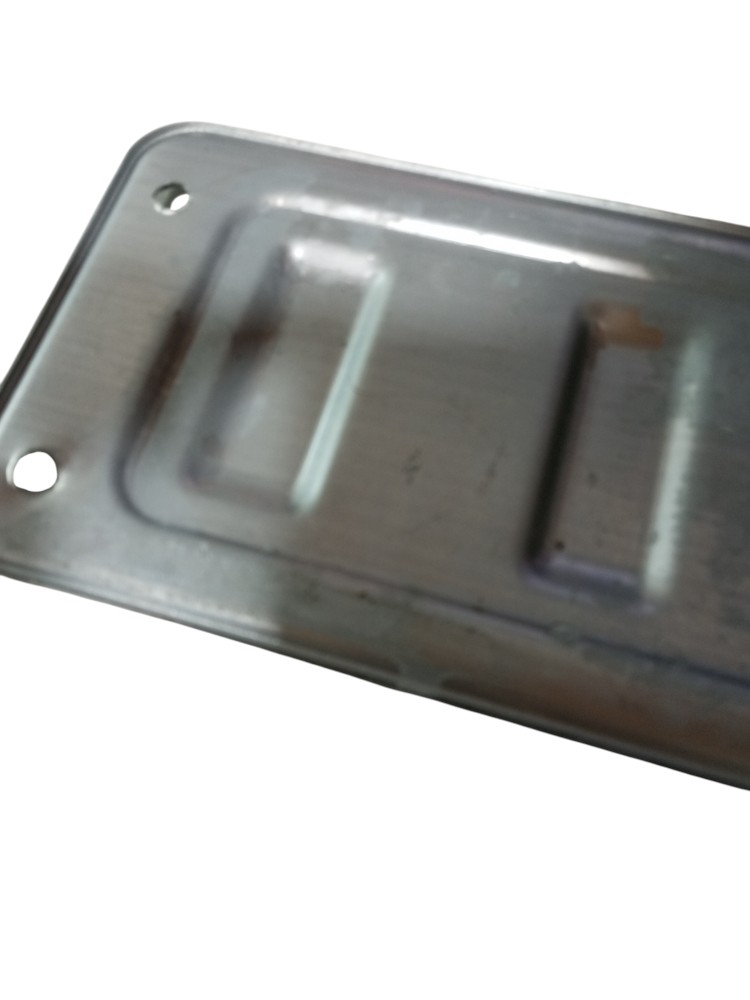Suporte Fechadura Tampa Traseira Oroch 2024 2025 5