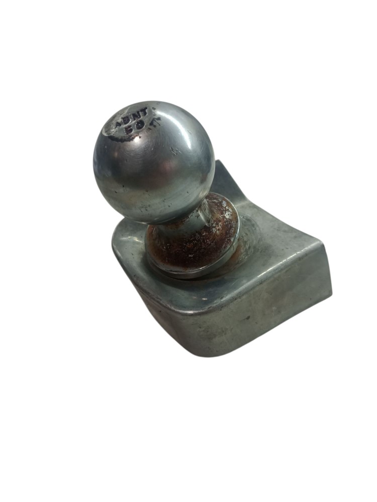 Bola  engate  reboque  universal  padrao  usado abnt 50mm