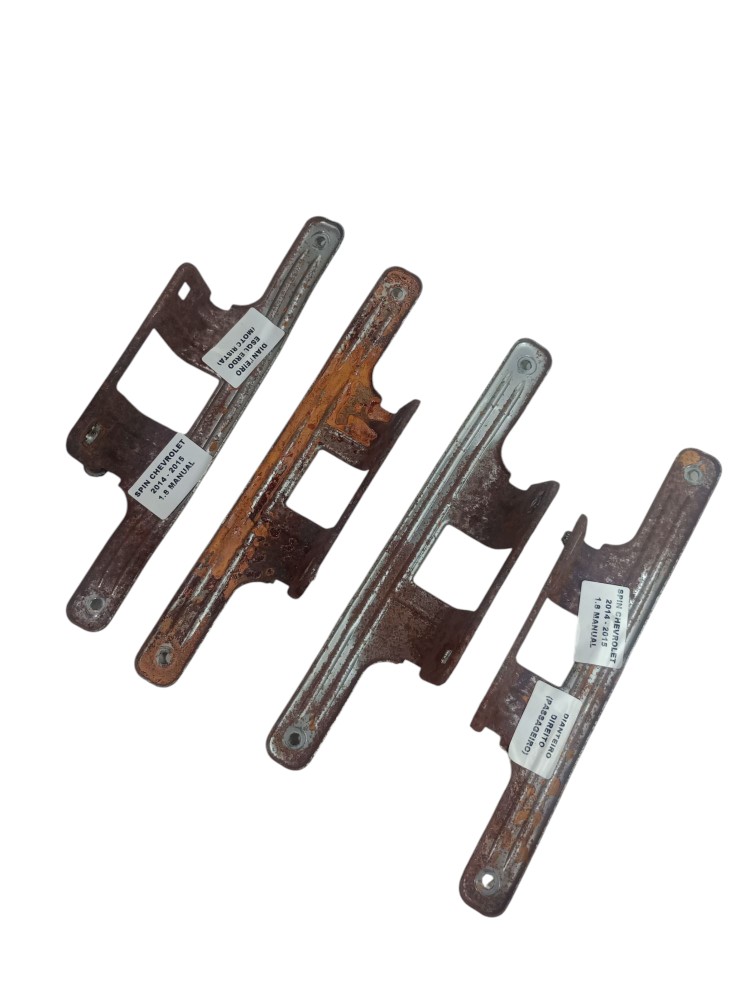 Kit Jogo Suporte Forro Porta Spin 1.8 2014 2015 Chevrolet 2