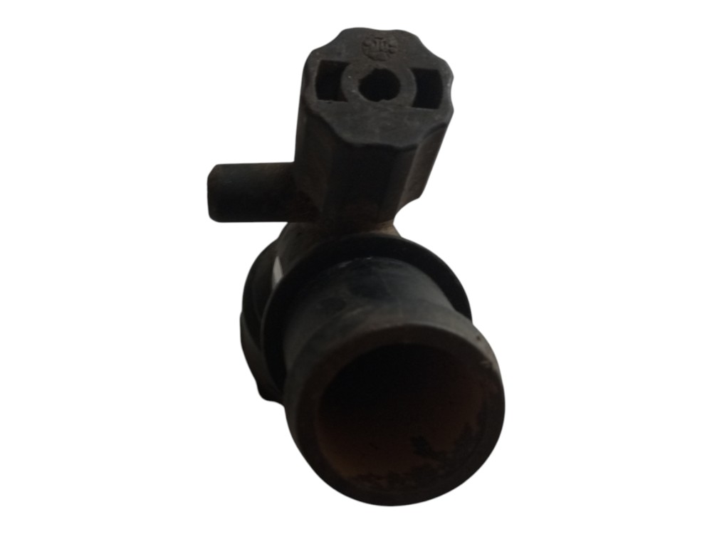 Flange Radiador Agua Audi A3 Bora Golf 97 99 2000 2004 2006 4