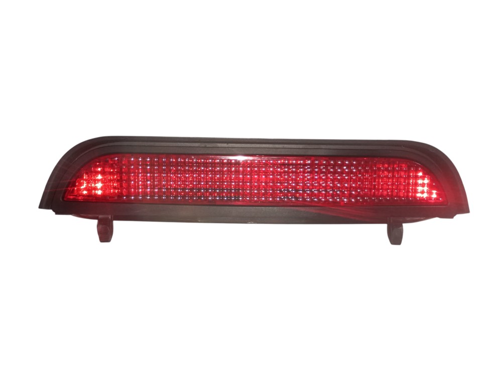 Break Light Central Superior Renault Duster 2021 2024 Usado
