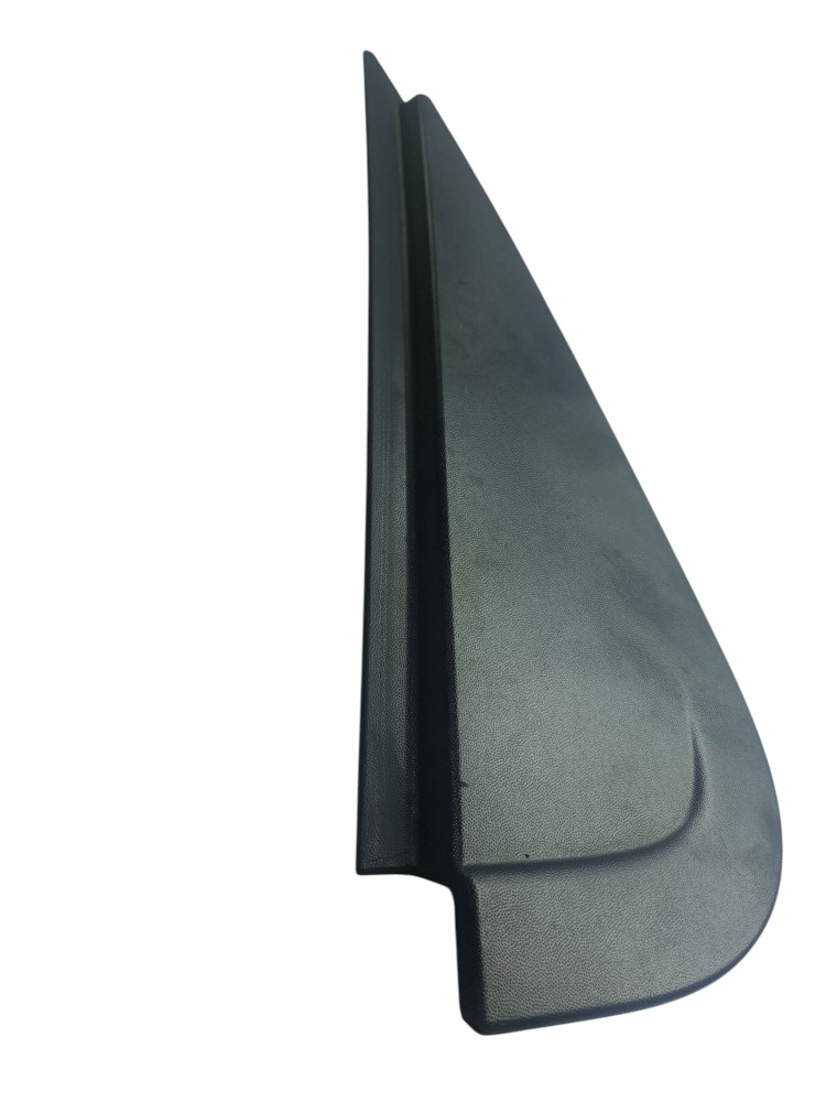 Moldura externa porta Oroch 1.3 2023 2025 traseira esquerda 6
