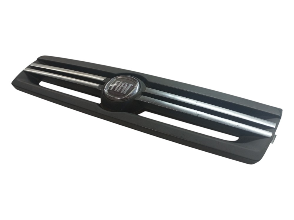 Grade Parachoque Friso Cromado Fiat Uno 2008 2010 2013 Usado 2