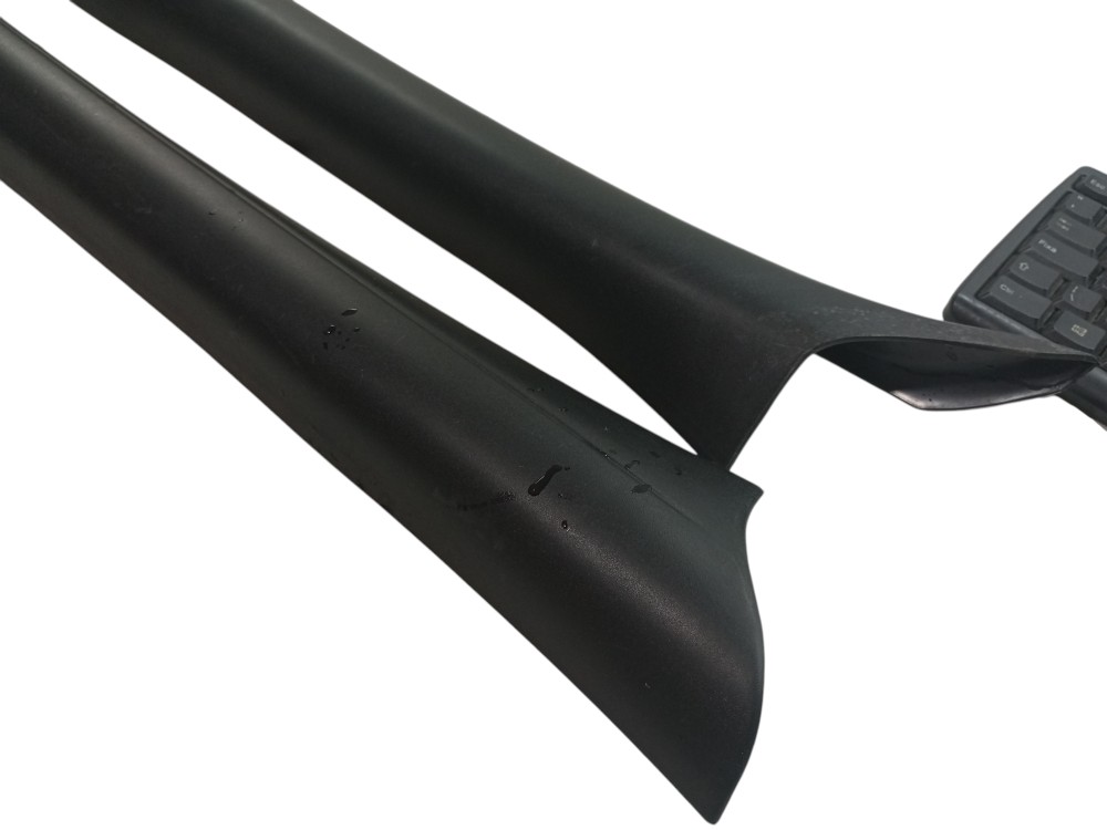 Moldura Coluna Parabrisa Vectra 97 2000 2002 2005 Usado Gm 2