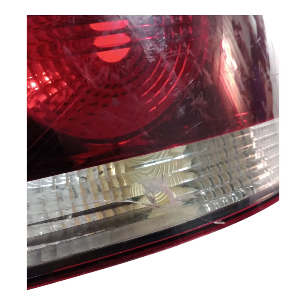 Lanterna Vw Touareg 2005 2015 Lado Direito Com Detalhe Lente 4
