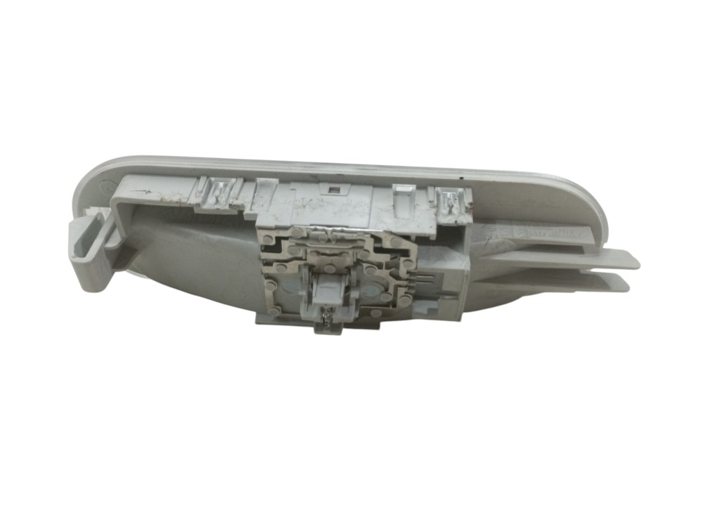 Luz De Teto 1 Botão Renault Oroch 2024 2025 Usado 5