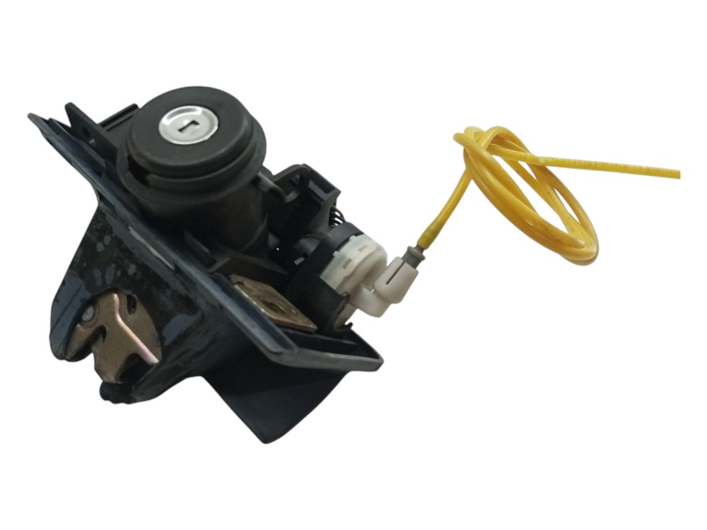 Fechadura Porta Malas Mercedes Benz C280 E320 97 99 Usado Preto 4