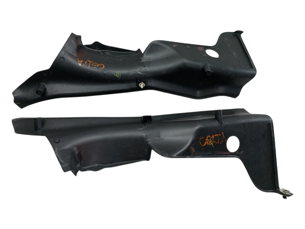 Moldura Inferior Chevrolet Gm Celta 2006 2013 Traseira Par 6
