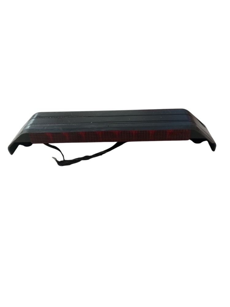 Moldura Luz Freio Break Light Fiat Uno Vivace 2014 2015 2017 4