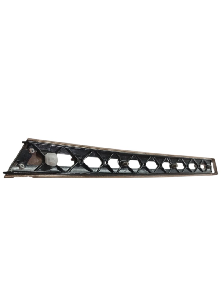 Moldura acabamento friso porta BMW 330i 99 2006 direito 5