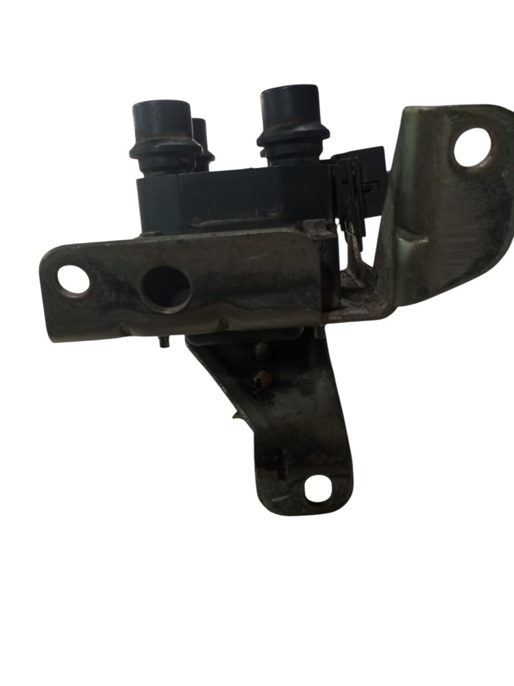 Bobina Ignicao Ford Ka Fiesta 2000 2005 C Suporte Usado 2