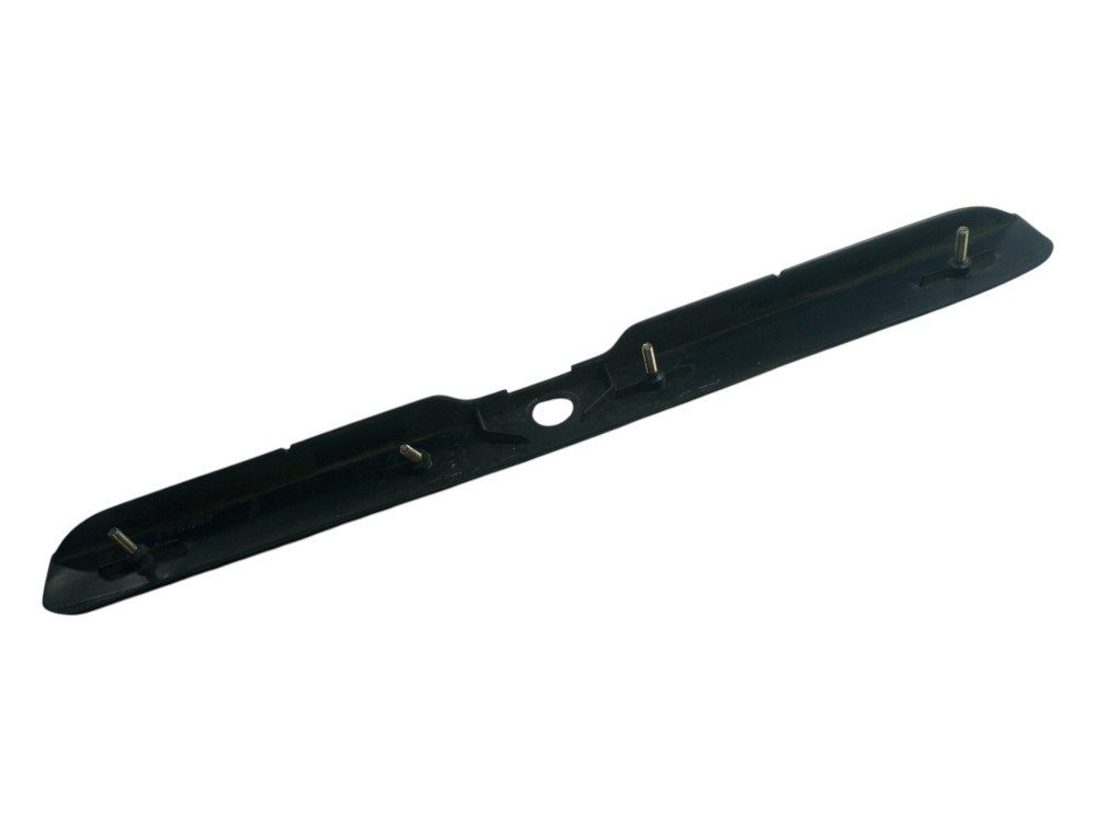 Friso Traseiro Porta Malas Ford Escort Sw 97 99 2000 2003 2