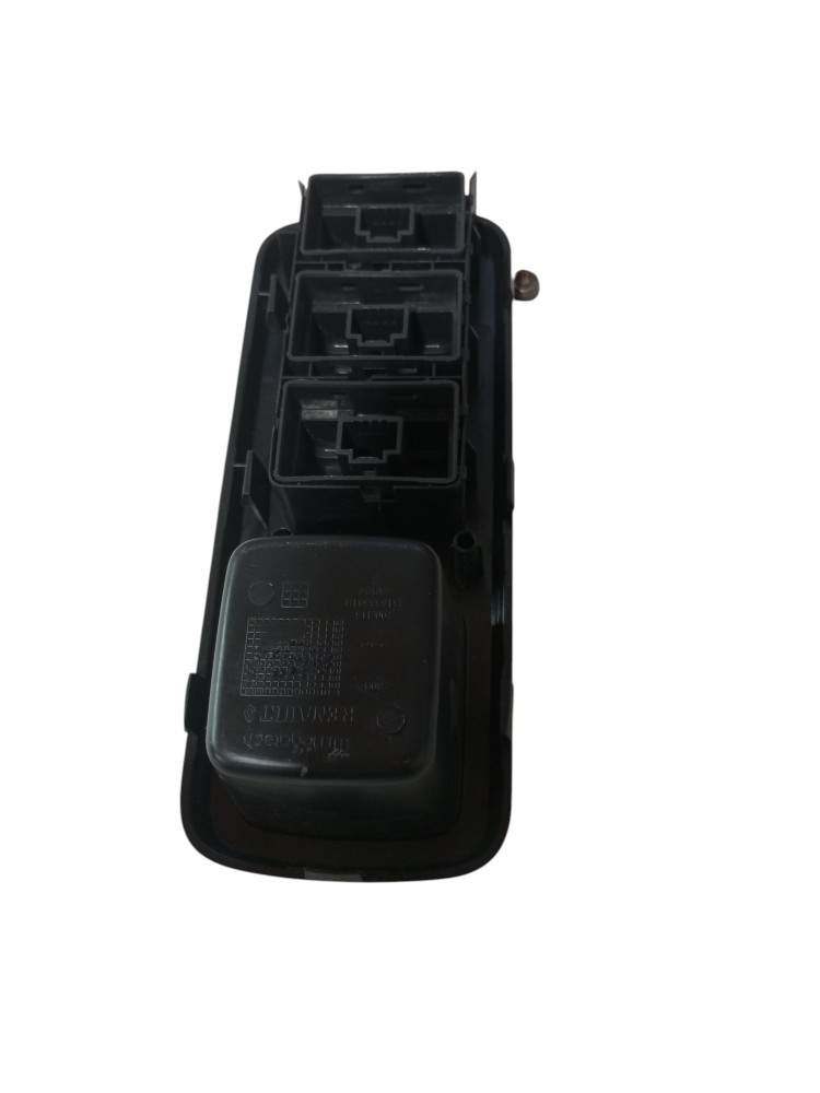 Moldura Botao Trava Vidro Duster 2016 2017 2018 2019 2020 4