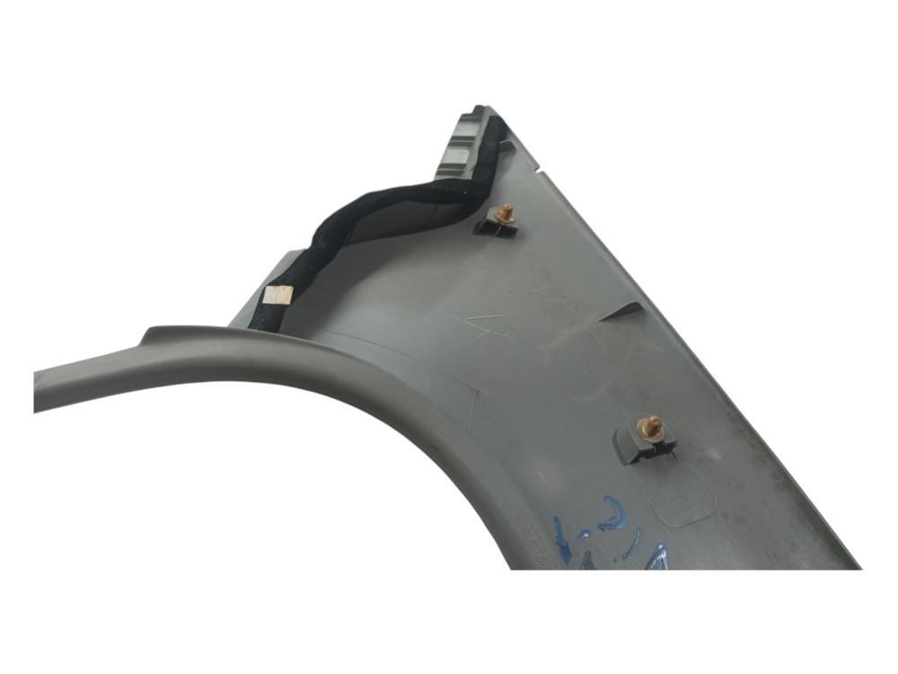Moldura coluna Honda Civic 97 99 2000 traseira direita usada 4